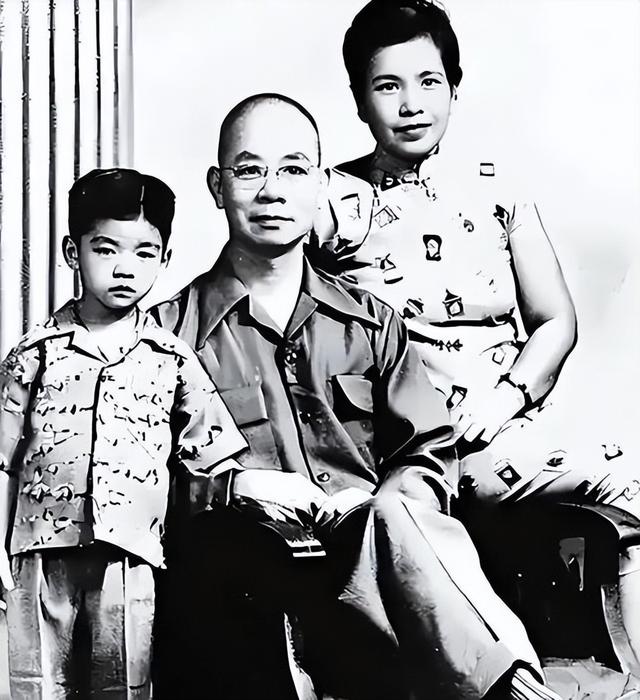 吴石直到牺牲也想不到，最终救自己妻儿的人，是自己的“死对头”