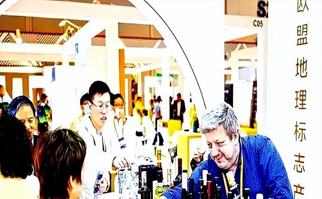 首次访华就不尊重我国？中国当场撤走仪仗队：摆正态度再来吧！