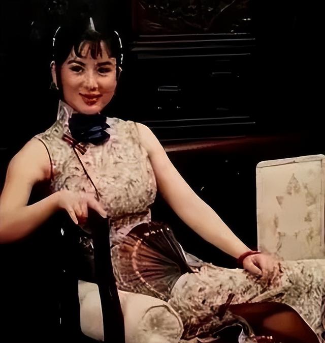 她是中国第一美妇	，因为太美被克林顿接见，为显年轻28年不近男色