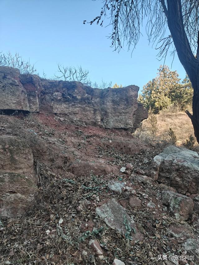 张家口市郊区还有如此丹霞地貌!
