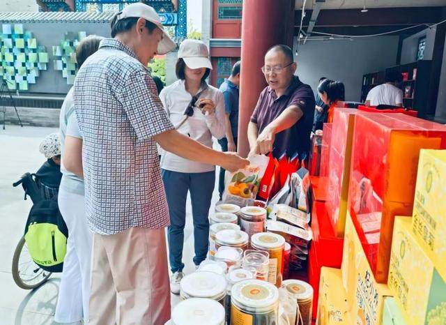 中宁携“红色名片”走进北京 邀客共赴康养之约