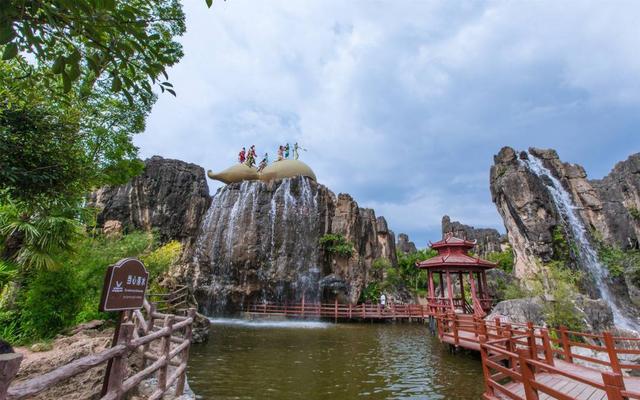 带着孙女去旅行（169）云南石林县印