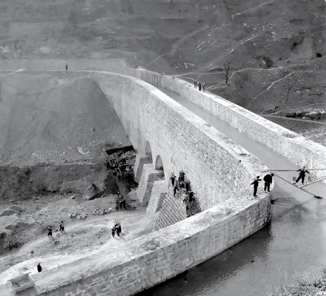 红旗渠永远是一面旗帜