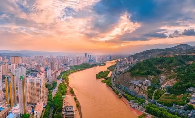 最适合穷游的5个地方，月薪3000也能玩出高级感，第一就心动了！