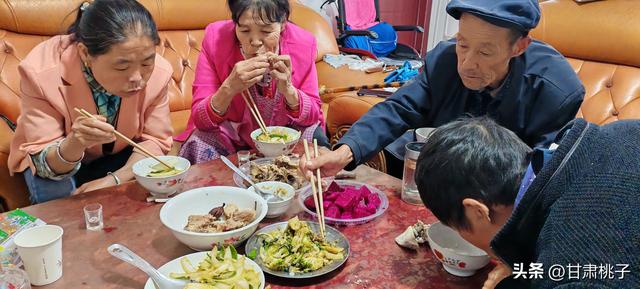 12天西北归乡记：从北京到甘肃，一场内心兵荒马乱简单平凡的假期