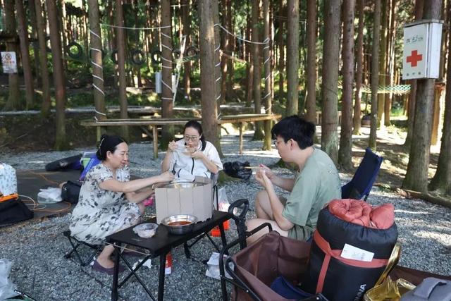 “清凉资源”释放消费活力，汶川避暑经济“火”力全开~