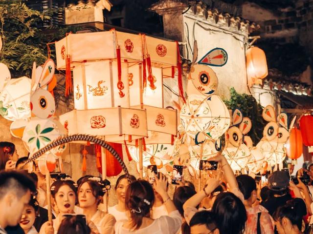 黟川秋叙·徒步沐泉寻画境——3天2夜康养之旅 | 皖美冬日 | 第十五届安徽国际文化旅游节