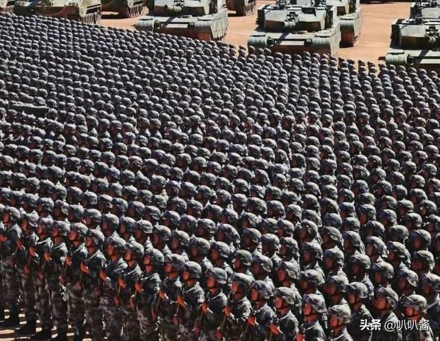 1998年，花1亿买航母送给祖国	，后宣布破产的山东商人，如今咋样