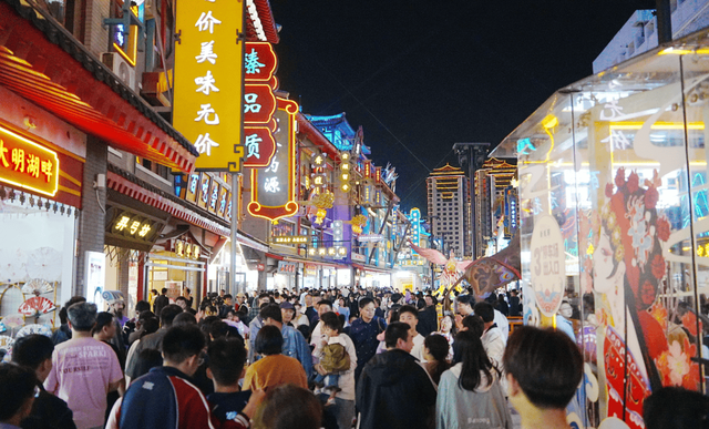 小城“十一”也逆袭，24亿人次涌动！中国城市旅游格局正在洗牌