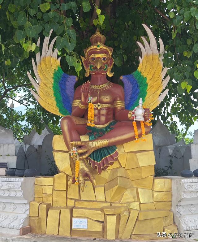 云南西双版纳，极具鲜明特色的旅游胜地。