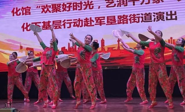 文化中国行丨送文化下基层 为群众生活添彩