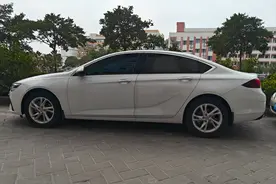 开了12年车才明白，车漆容易老化黯淡无光，都是这3个原因造成图片