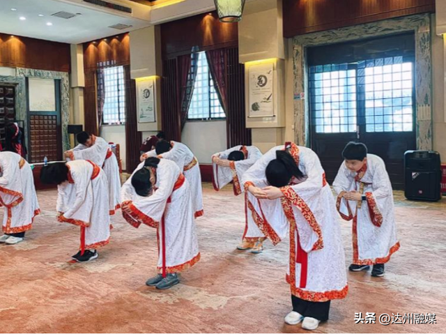 初九初十，真佛山见！登高、赶集、纳福，承包你的新春仪式感