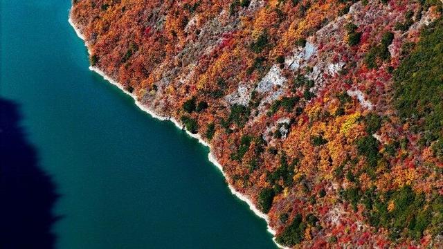 四川这个地方的初冬，是彩色的！