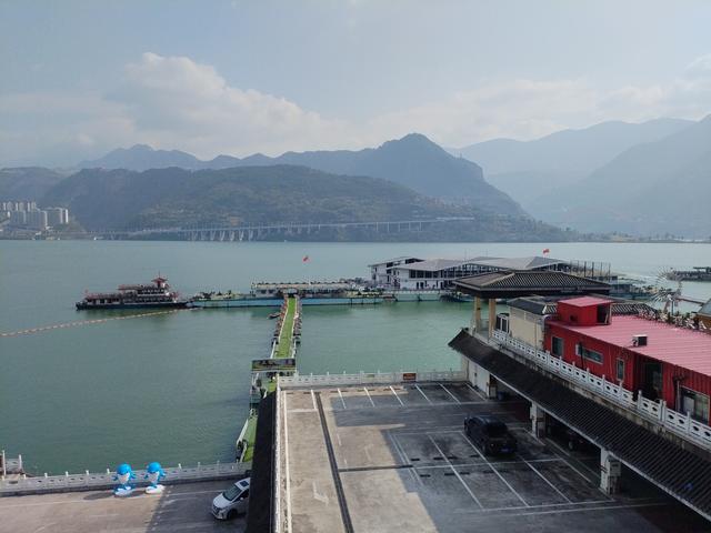 鄂渝行第三天：小红船.瞿塘峡.巫山.神女天路