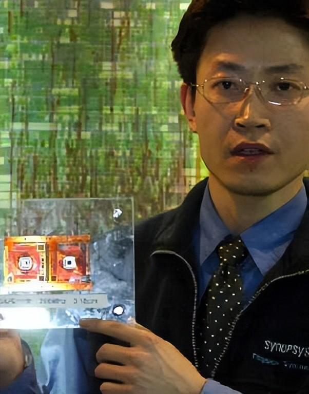 让中国芯片停滞13年，骗取11亿研发经费的陈进，跑路美国后现状