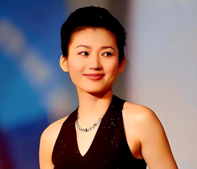 善恶终有报	，57岁央视女主持王小丫，原来早已经走上另一条大路