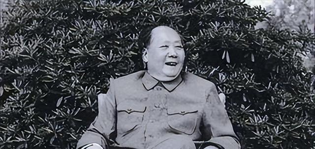伟人去世十年后，薄一波预言：以后毛主席的历史地位只会更高