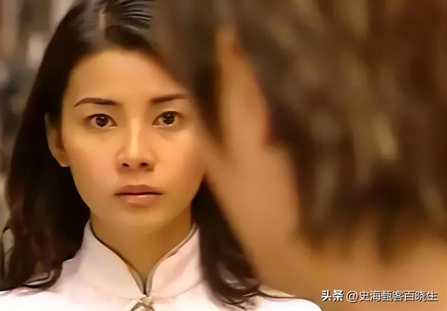 21岁拍三级，30岁被出轨，38岁嫁大佬，如今52岁没孩子也被宠成宝