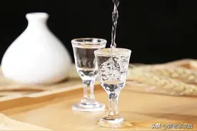 中国古代诗词中关于酒的别称与雅号图片