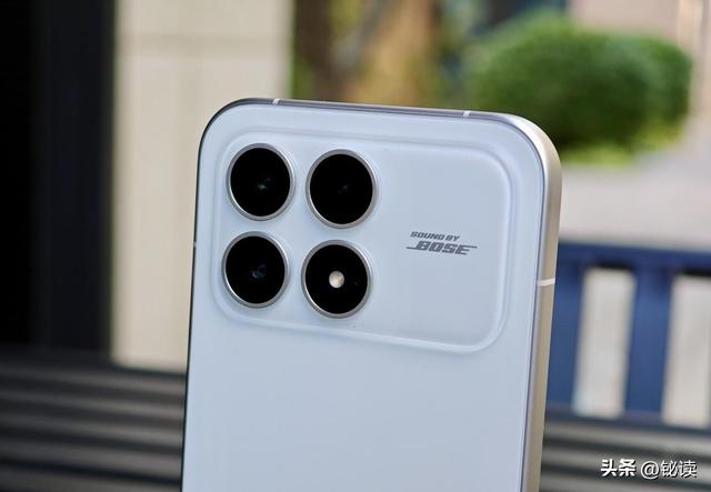 实测REDMI K90：硬核实力重构性能想象