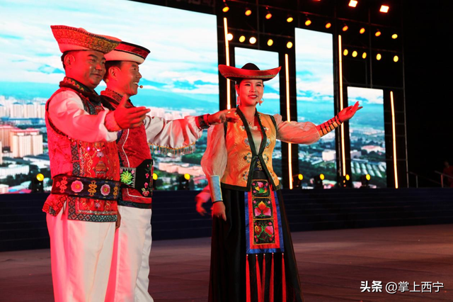 2025年青海省丝路花儿艺术节之第八届青稞酒文化旅游宣传展示活动正式启动