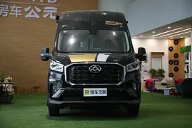 2.0T配采埃孚8AT变速箱，L2级自动驾驶，舒适！内饰谁看了都喜欢图片