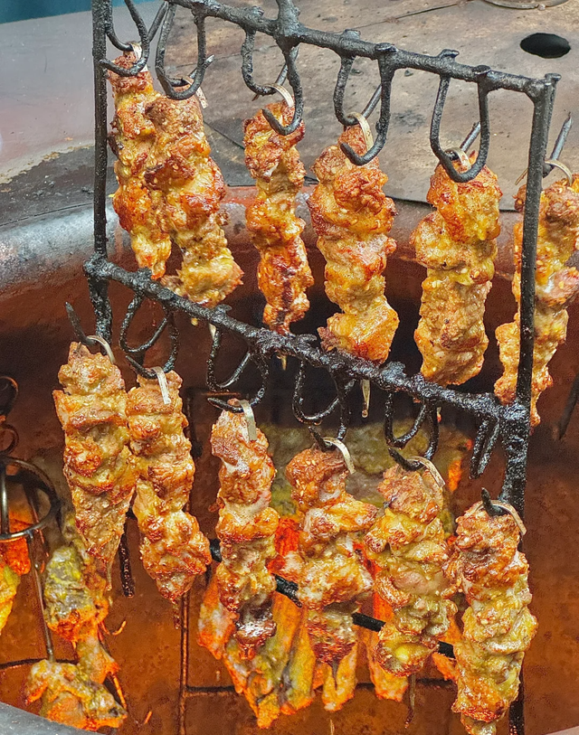 乌鲁木齐没想到，喀什也没想到，如今的中国伊犁，已成为全国焦点