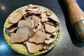 土茯苓，清热除湿利关节，排出尿酸治疗痛风图片