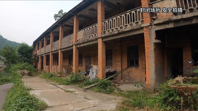 宜昌被遗忘的三线厂旧址，规模宏大保存完好，无人居住杂草丛生