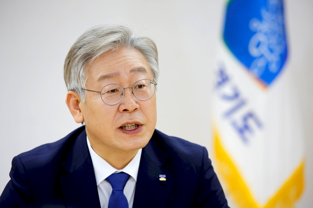 李在明终于回应了：登机访美前，下令韩国警方务必给中国一个说法