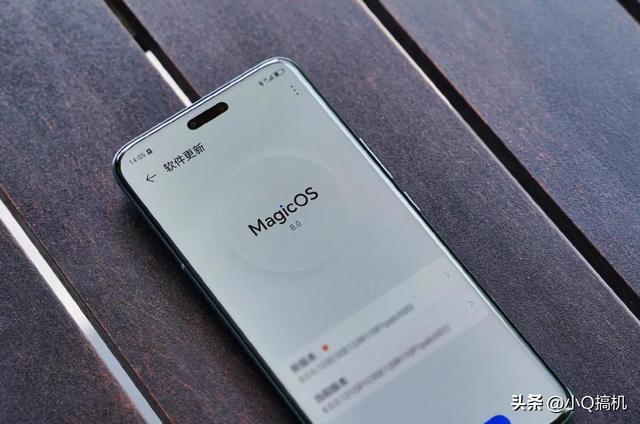 值得捡漏的荣耀旗舰，卫星通信+3D解锁+100倍变焦，已跌至2989元