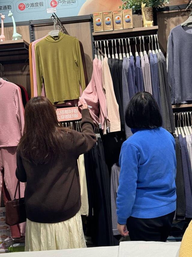 【外眼看云南】柬埔寨顶流姜思倪携全家圆梦云南：在大理邂逅诗和远方