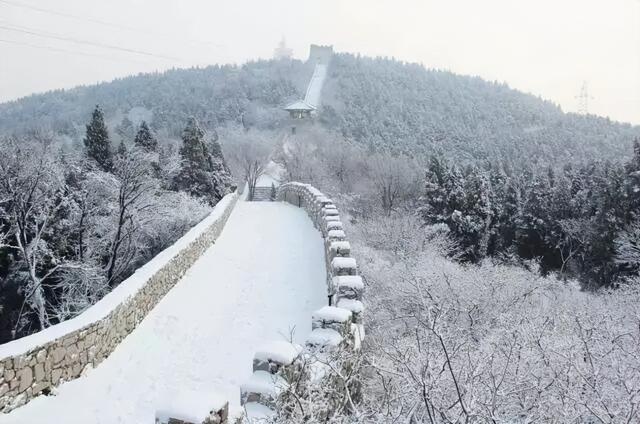 年味十足的山东宝藏小城，不仅是鲁菜重要发源地，还是“中国琉璃之乡”！