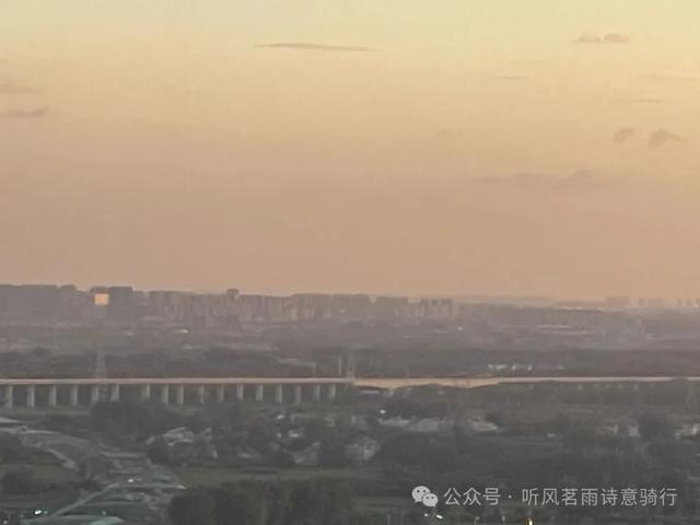 夜骑大美六合，马头山观日落。