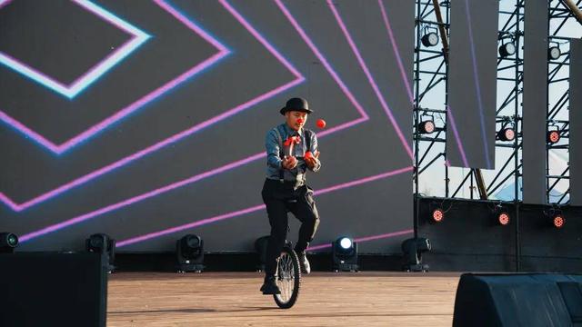 市集、表演、说唱……长春这场嘉年华，太热闹了