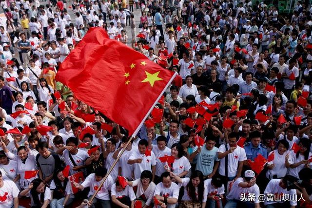 没等来高市的道歉，却等到炸裂消息，美国要与岛内“不设限交往”