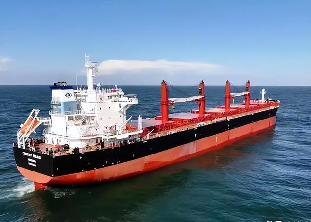 不到24小时，美国扣第3艘油轮，但碰上刺头，双方爆发海上追逐战