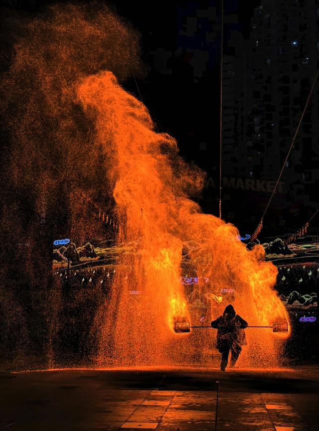 今年国庆假期有个现象挺反常的，大家发现了没？