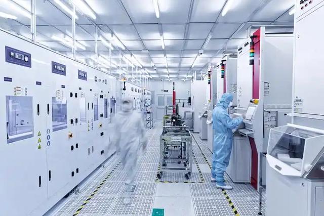 美国发出全球通缉令，逮捕中国芯片科学家陈正坤，现在怎么样了？