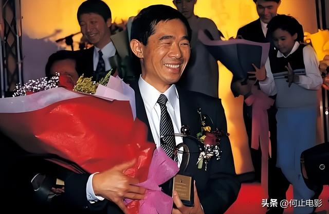 他是业内公认的芯片英雄，为“中国芯”按下加速键，归国原因成谜