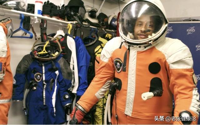中美俄航天服寿命指标断崖式差距，美100次，俄仅12次，中国多少