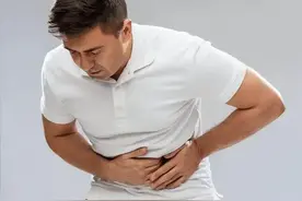 医生忠告：胆囊有病变的人，多半会出现这几个异常，看看你有吗？图片