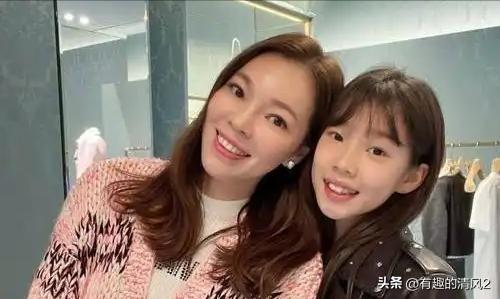 郭台铭做梦也没想到，结婚17年后，曾馨莹开始给全家人“争光”了