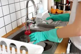 饭后为什么不要立即去洗碗，多亏了一个老医生的告知图片