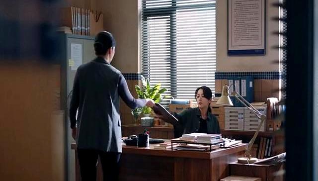 《利剑玫瑰》：红姨终于落网，然然被拐真相浮出出水面