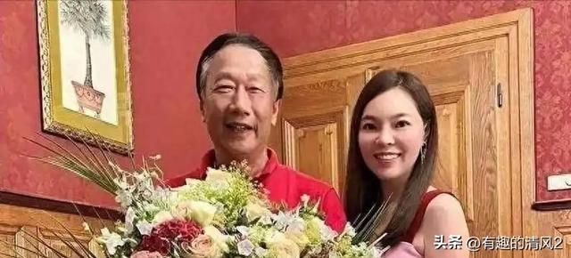 郭台铭做梦也没想到，结婚17年后，曾馨莹开始给全家人“争光”了