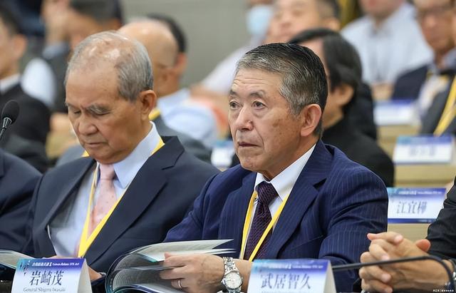 57：37！日本最新民调出炉，高市早苗兵败如山倒，果不出中国意料