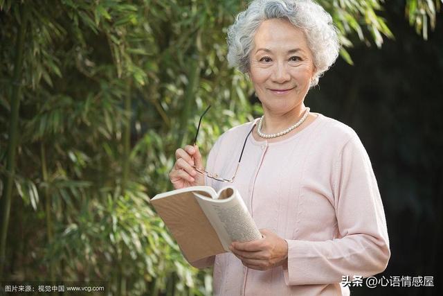 两性关系揭秘：五六十岁女人最渴望的五大需求，男人知道几个？