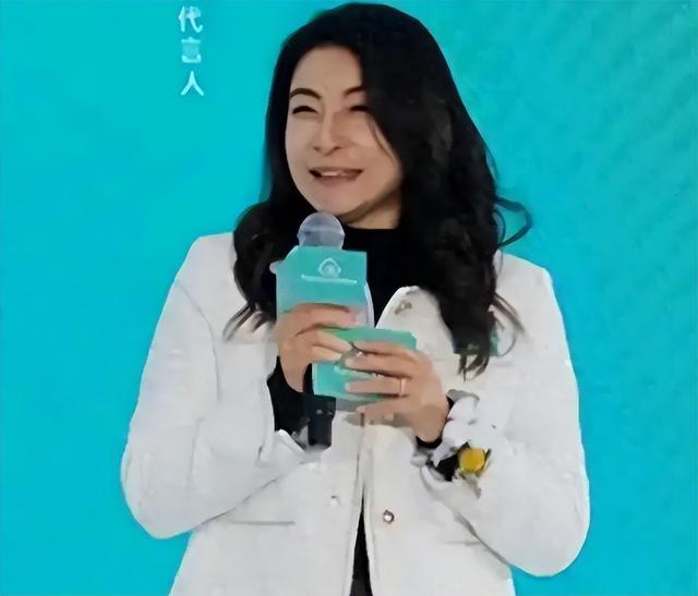 牛鬼蛇神现原形！郭晶晶代言被立案不到24小时，恶心的一幕出现了